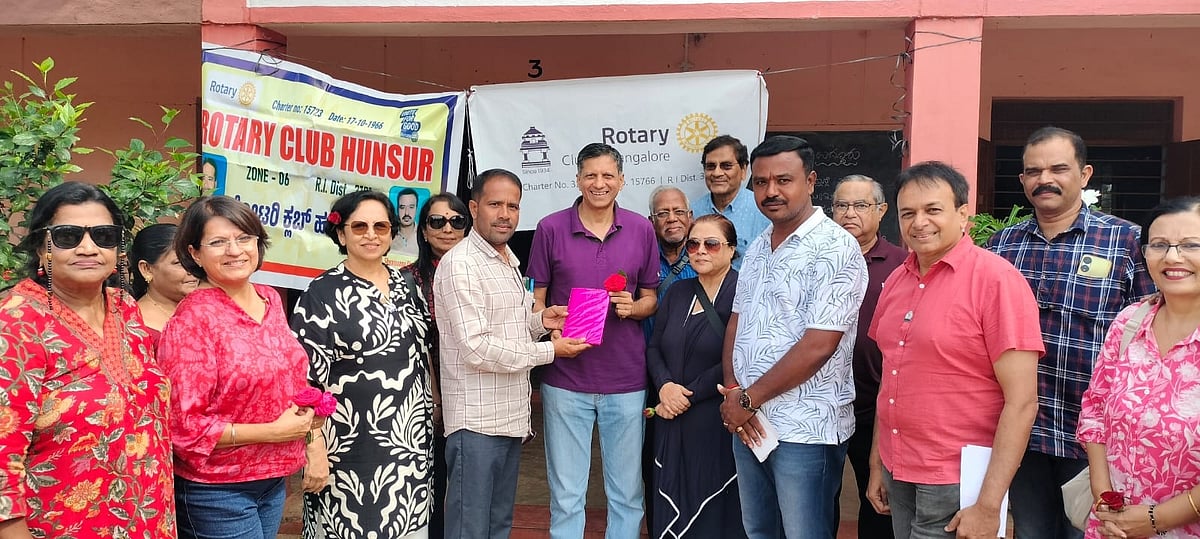 ಹುಣಸೂರು: ಸರ್ಕಾರಿ ಶಾಲೆ ಅಭಿವೃದ್ಧಿಗೆ ರೋಟರಿ ನೆರವು