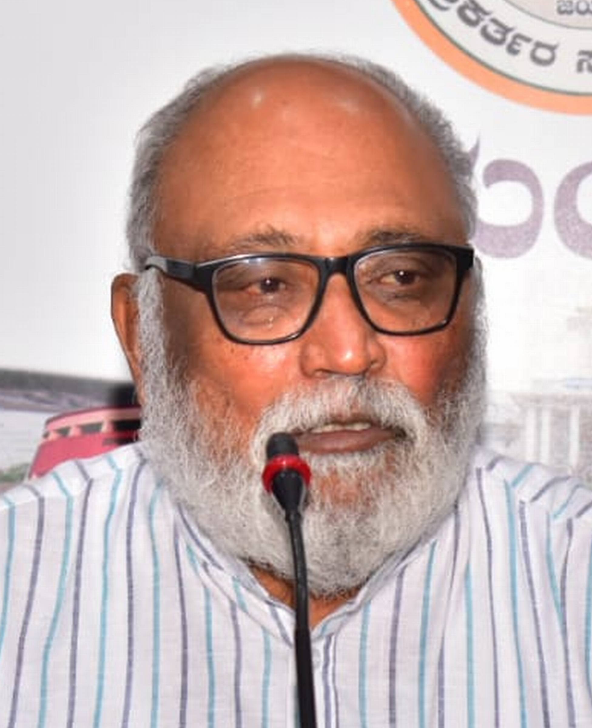 ಪ್ರೊ.ಜಯಪ್ರಕಾಶಗೌಡ 