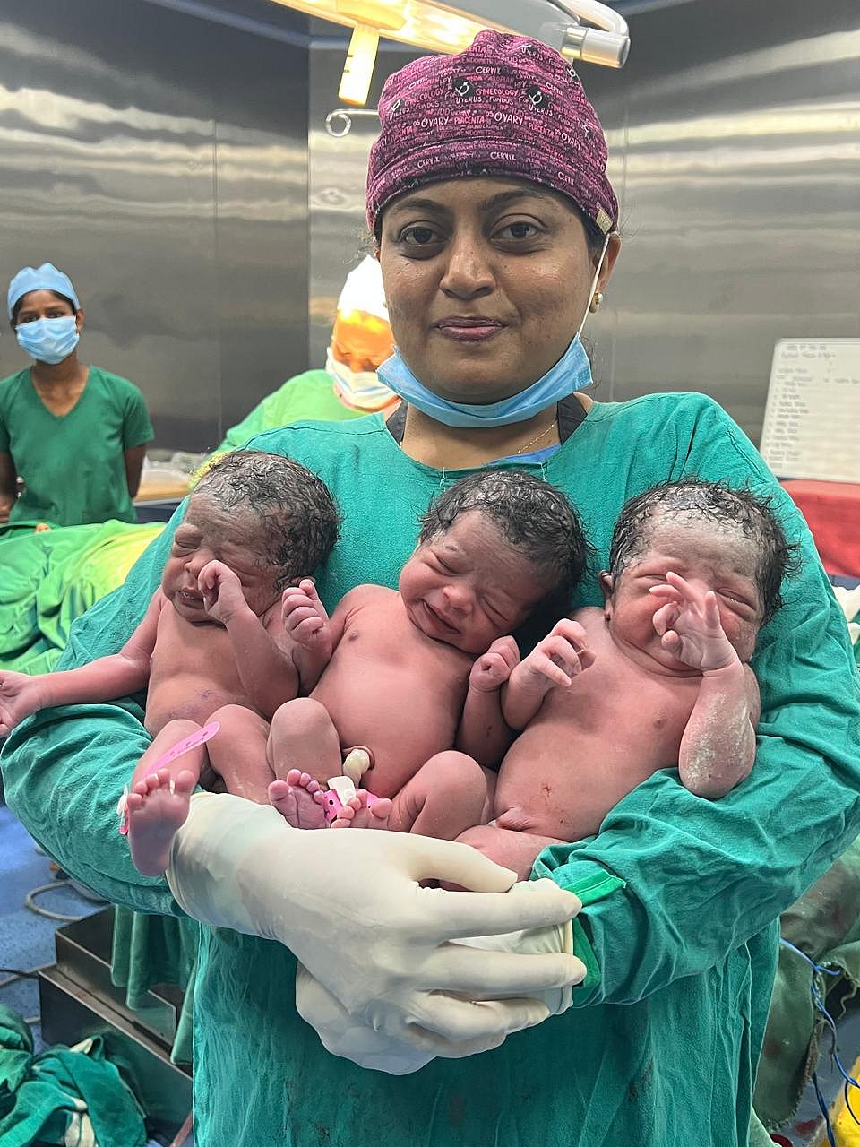 ಹೊಳೆನರಸೀಪುರ: ತ್ರಿವಳಿ ಮಕ್ಕಳಿಗೆ ಜನ್ಮ ನೀಡಿದ ಮಹಿಳೆ