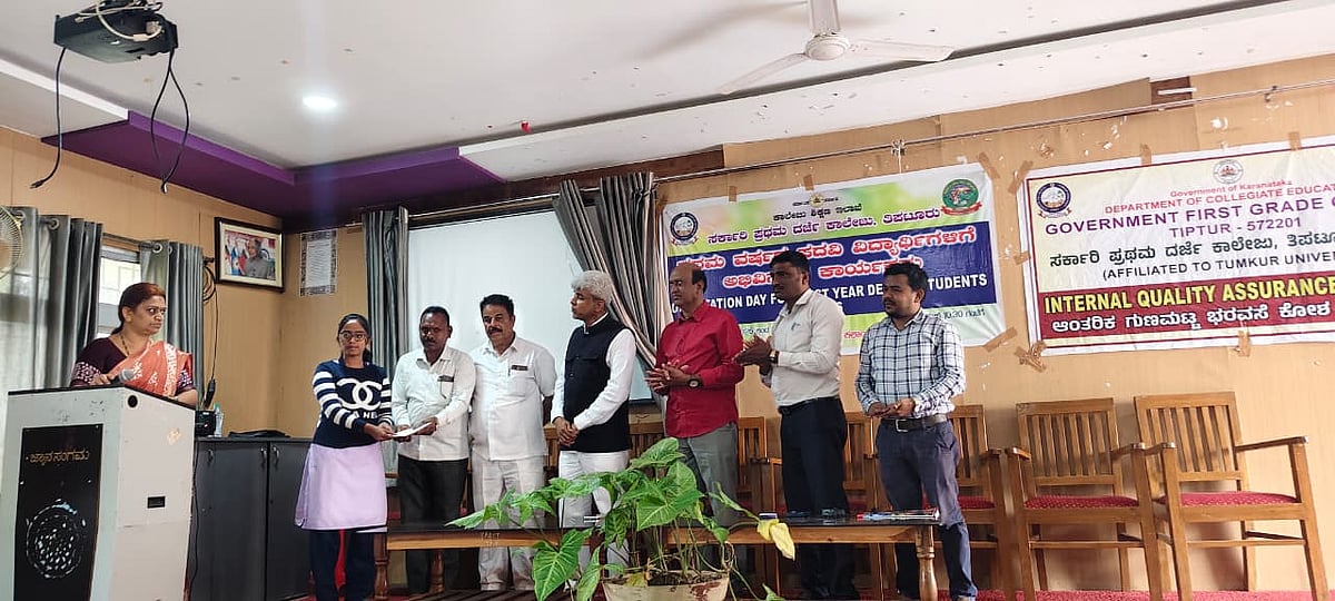 ತಿಪಟೂರು l ತುಮಕೂರು ದಸರಾ ಅದ್ದೂರಿ ಆಚರಣೆಗೆ ಸಿದ್ಧತೆ: ಮುರಳೀಧರ ಹಾಲಪ್ಪ 