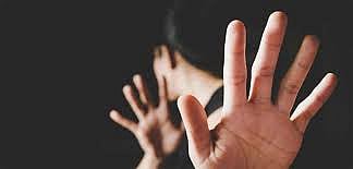 ಲೈಂಗಿಕವಾಗಿ ಸಹಕರಿಸುವಂತೆ ಒತ್ತಾಯ: ಯುವತಿಗೆ ಇರಿದ ಸಾಫ್ಟ್‌ವೇರ್ ಉದ್ಯೋಗಿ ಸೆರೆ 