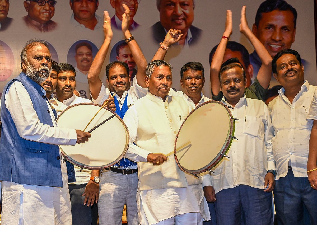 ಮತ್ತೆ ಎಕೆ, ಎಡಿ ಬರೆಯಿಸಬೇಡಿ: ಕೆ.ಎಚ್‌. ಮುನಿಯಪ್ಪ