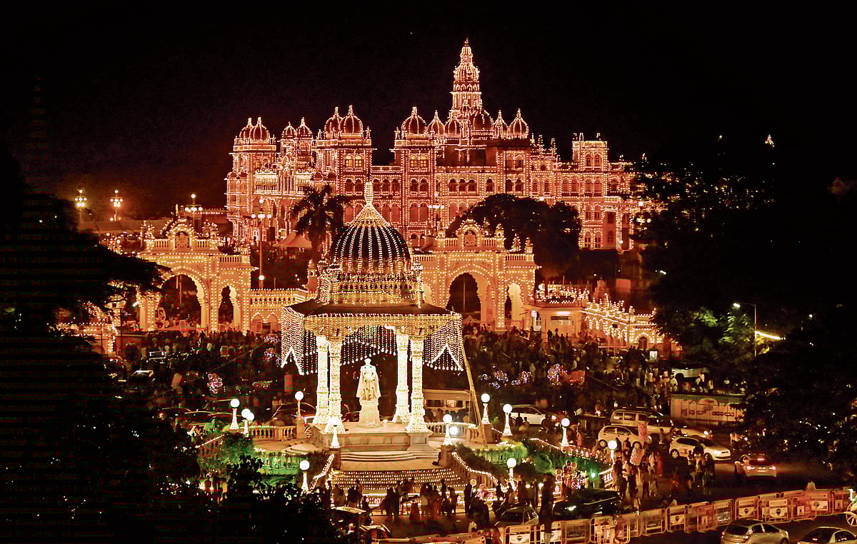 Mysore Dasara: ಇರುಳ ಬೆಳಕಿನ ದಸರೆ