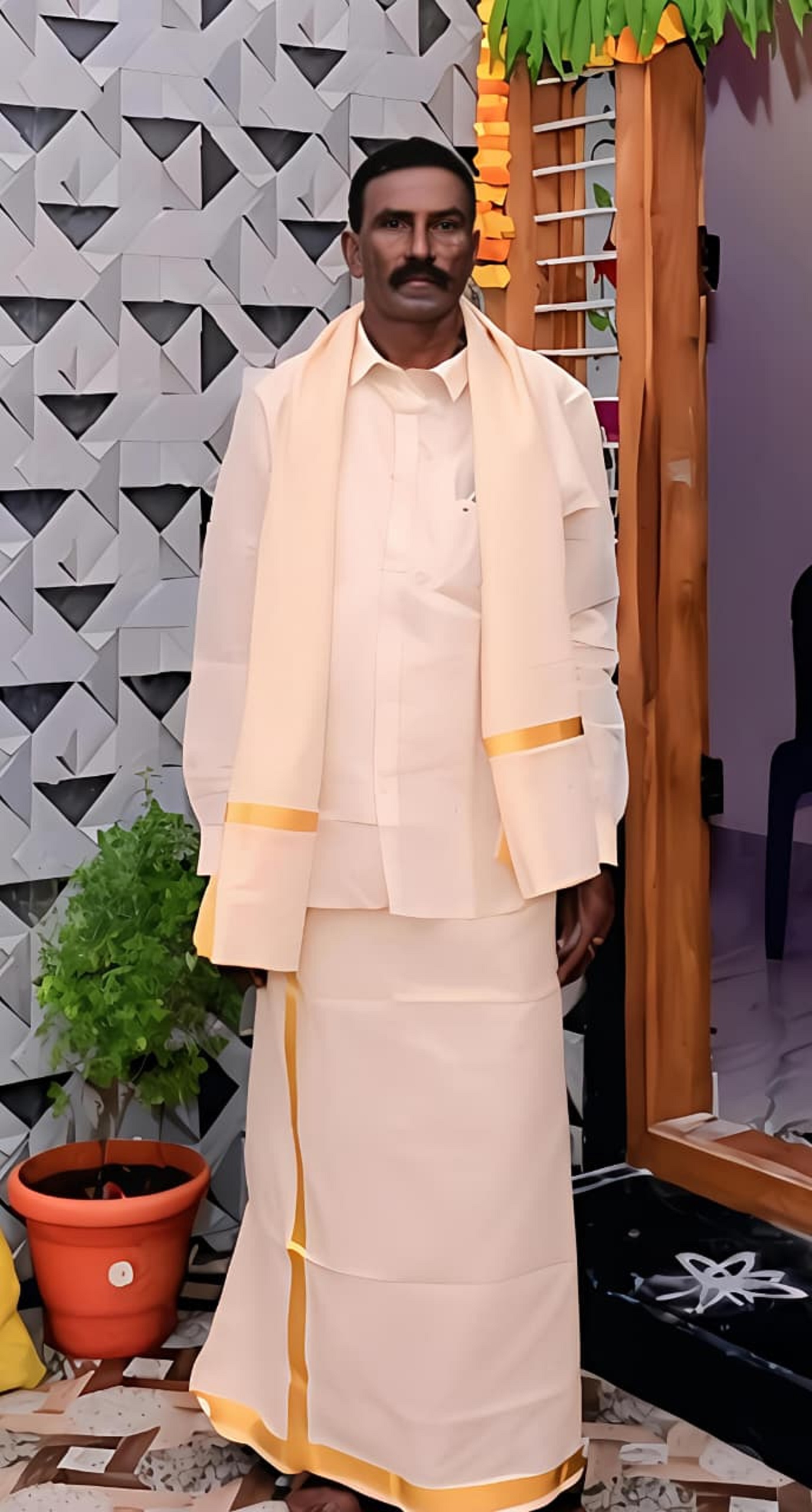 ಉಮೇಶ್ ಕಂಚಿಕಾಮಾಕ್ಷಿ.