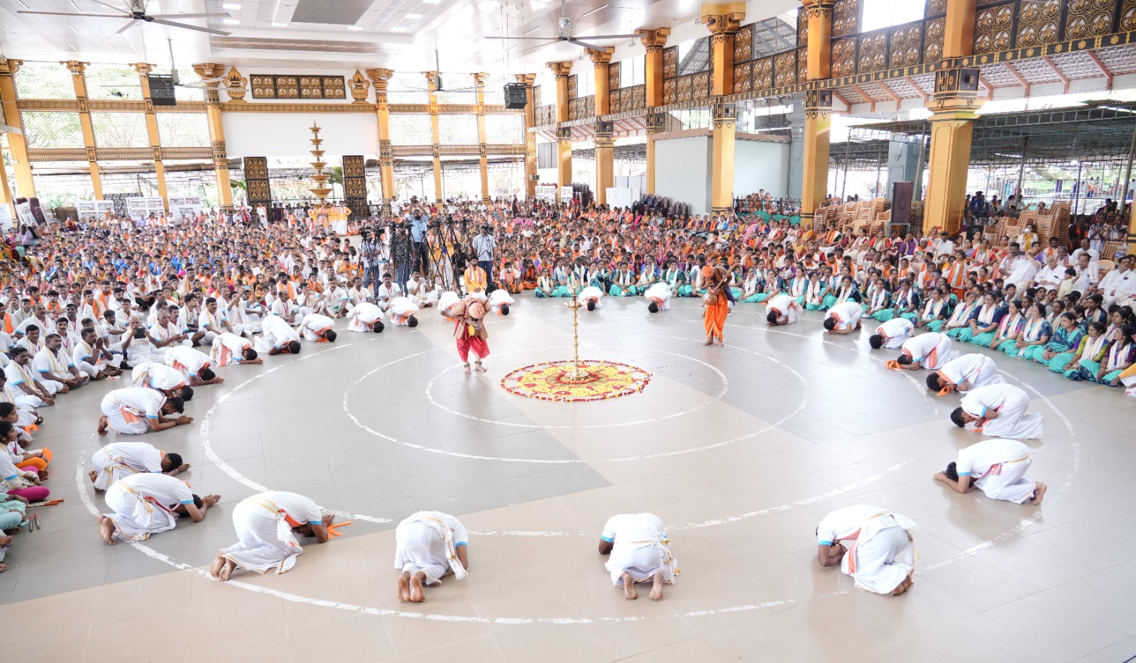 ಭಜನಾ ಸಂಕೀರ್ತನೆ ನಡೆಯಿತು