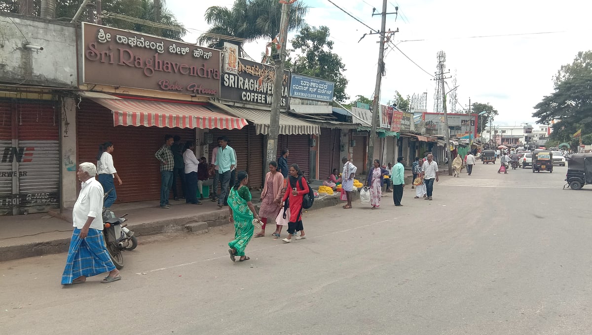 ಗಣೇಶ ವಿಗ್ರಹಕ್ಕೆ ಅವಮಾನ: ಅರ್ಧ ದಿನ ಬೇಲೂರು ಬಂದ್‌