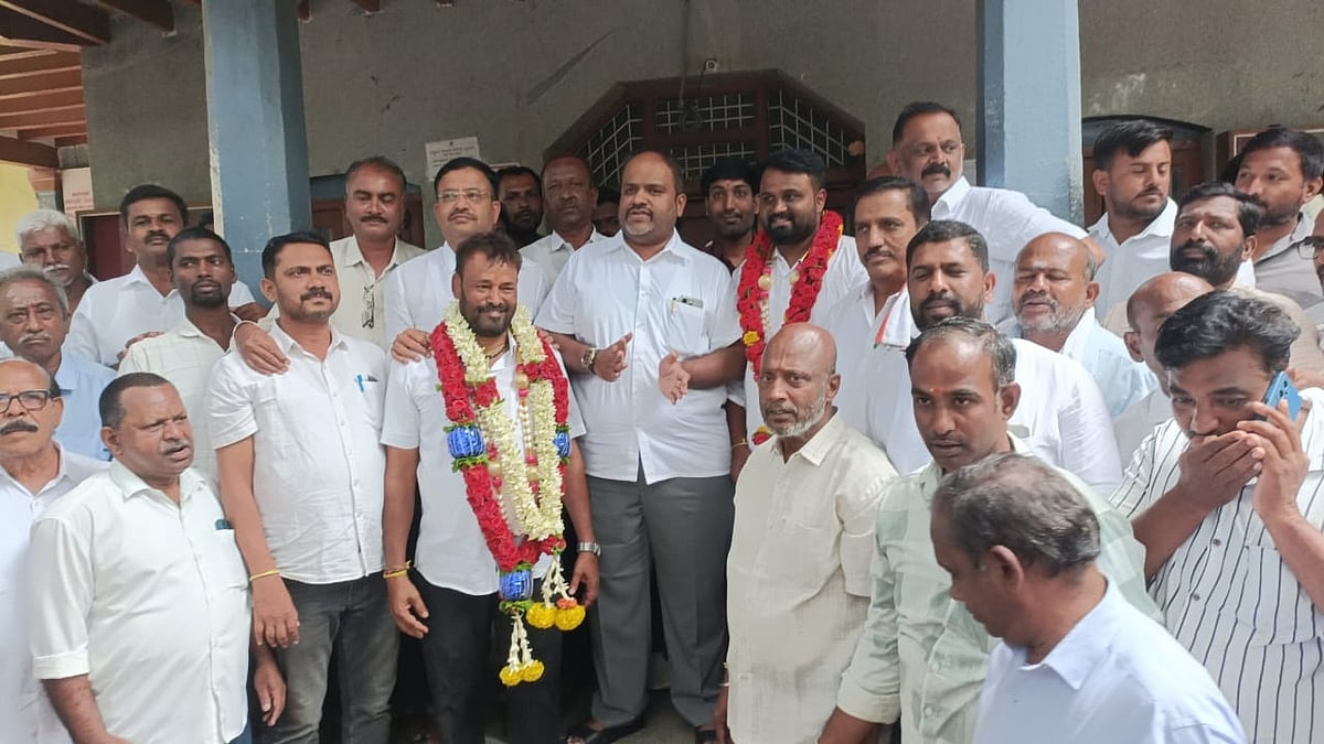 ಗುಂಡ್ಲುಪೇಟೆ: ಪುರಸಭೆ ಅಧ್ಯಕ್ಷರಾಗಿ ಶಶಿಧರ್, ಉಪಾಧ್ಯಕ್ಷರಾಗಿ ಶ್ರೀನಿವಾಸ್ ಆಯ್ಕೆ