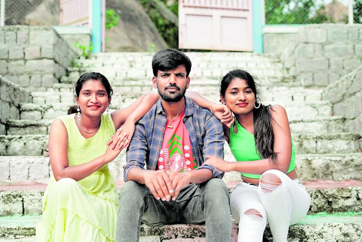 ಸಿನಿಮಾ ಶೀರ್ಷಿಕೆಯಾಯ್ತು ಅಂಬರೀಶ್‌ ಹುಟ್ಟೂರು ‘ದೊಡ್ಡರಸಿನಕೆರೆ’
