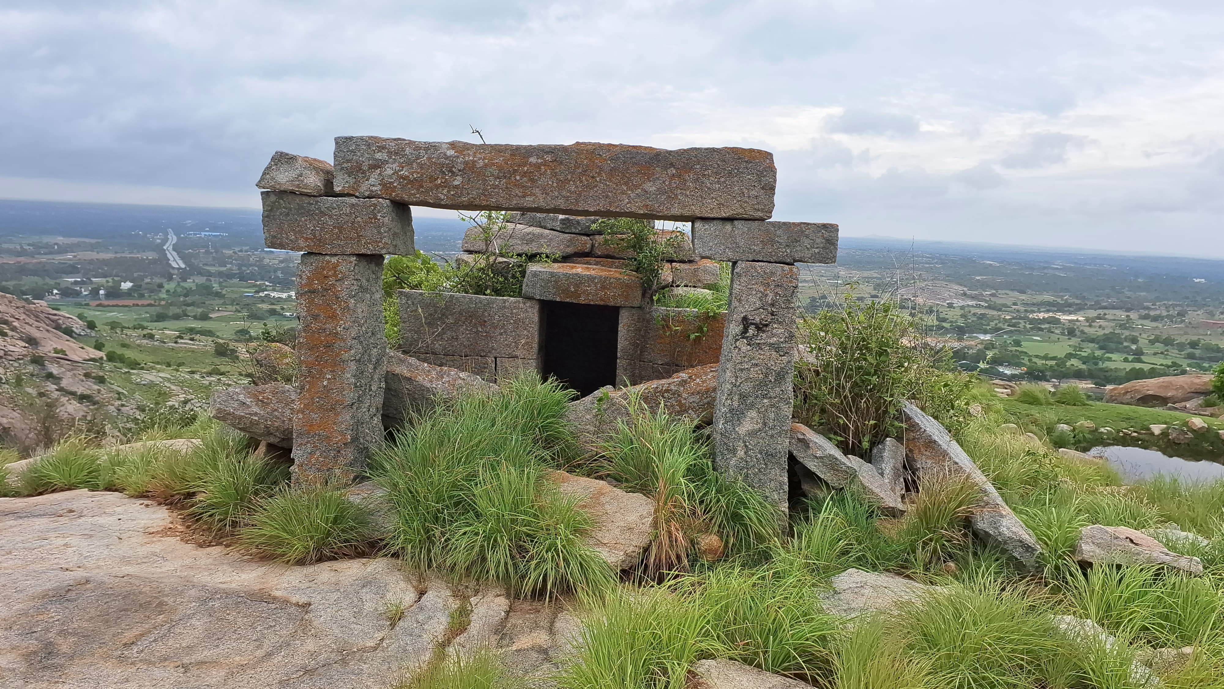 ಐತಿಹಾಸಿಕ ಹಾಗೂ ಪೌರಾಣಿಕ ಗುರುತುಗಳು.