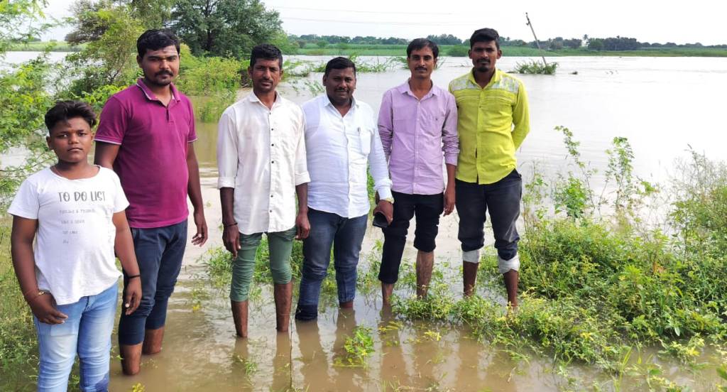 ಕಮಲನಗರ ತಾಲ್ಲೂಕಿನ ನಿಡೋದಾ ಗ್ರಾಮದ ರೈತರ ಹೊಲಗಳಿಗೆ ನೀರು ನುಗ್ಗಿರುವುದು 