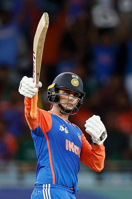 ಅವರು ಲಿಫ್ಟ್ ಏರಿದರು, ನಾನು ಮೆಟ್ಟಿಲು ಹತ್ತಿದೆ: ಏಷ್ಯಾಕಪ್ ಬಳಿಕ ಅಭಿಷೇಕ್ ಮಾತು