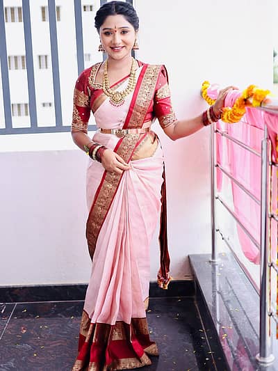 ಇದಾದ ಬಳಿಕ ಪವಿತ್ರಾ ಅವರು ಪಾರು ಧಾರಾವಾಹಿಯಲ್ಲಿ ಜನನಿ ಪಾತ್ರಕ್ಕೆ ಆಯ್ಕೆಯಾದರು.