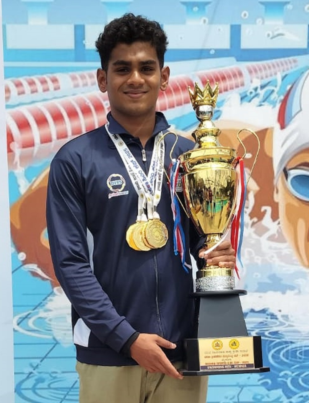 ಪುರುಷರ ವಿಭಾಗದ ವೈಯಕ್ತಿಕ ಚಾಂಪಿಯನ್ ಪ್ರಶಸ್ತಿಯೊಂದಿಗೆ ಧೋನೀಶ್‌