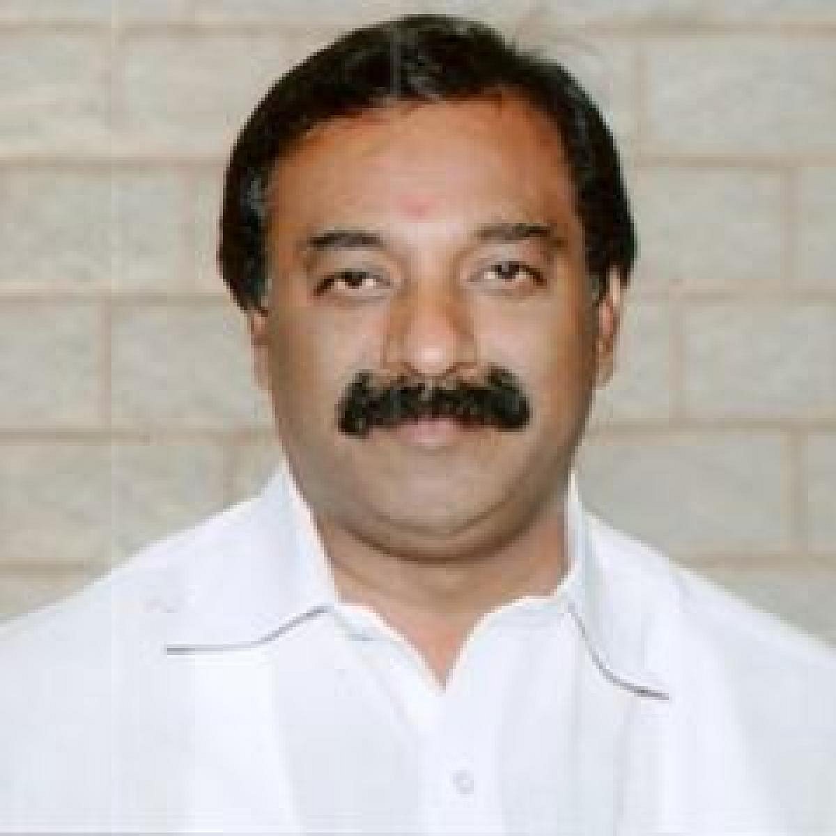 ಚಿಕ್ಕಬಳ್ಳಾಪುರ ನಂದಿ ಆಂಜನಪ್ಪ, ಸಂಪಂಗಿಗೆ ನಿಗಮದ ಪಟ್ಟ