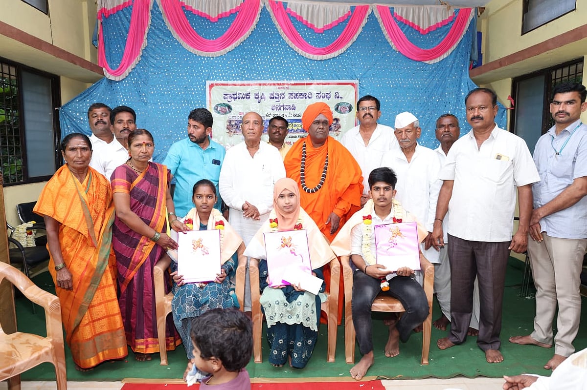 ಅನಗವಾಡಿ ಪಿಕೆಪಿಎಸ್‌ಗೆ  ₹22.ಲಕ್ಷ ಲಾಭ: ಎಂ.ಬಿ.ಕಂಬಿ