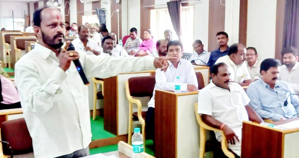 ಮಾನ್ವಿ ಪುರಸಭೆ ಮೇಲ್ದರ್ಜೆಗೇರಿಸಲು ಒತ್ತಾಯ