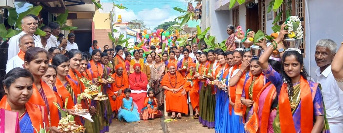 ಕಮ್ಮತ್ತಹಳ್ಳಿಯಲ್ಲಿ ಬಸವತತ್ವ ಸಮ್ಮೇಳನಕ್ಕೆ ಚಾಲನೆ