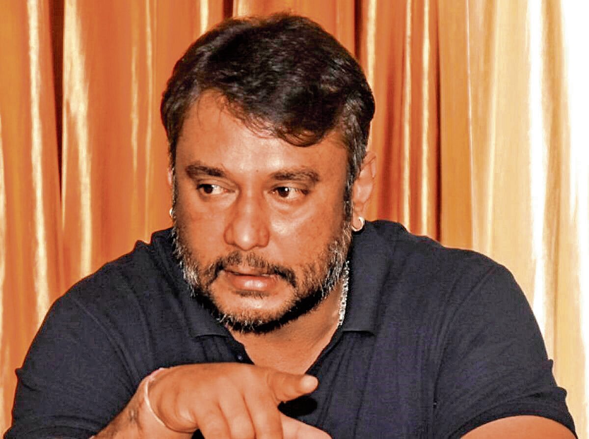 ಬಿಸಿಲು ಇಲ್ಲದ ಜಾಗದಲ್ಲಿ ವಾಕಿಂಗ್‌: ದರ್ಶನ್ ಅಳಲು