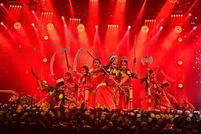 ಶ್ರೀರಂಗಪಟ್ಟಣ ದಸರಾ ಕಾರ್ಯಕ್ರಮದಲ್ಲಿ ಮೊದಲ ದಿನವಾದ ಗುರುವಾರ ಹಿನ್ನೆಲೆ ಗಾಯಕ ರಾಜೇಶ್‌ ಕೃಷ್ಣನ್‌ ಮತ್ತು ತಂಡ ಸಂಗೀತ ಕಾರ್ಯಕ್ರಮ ನಡೆಸಿಕೊಟ್ಟಿತು. ರಾಜೇಶ್‌ ಅವರ ಸುಮಧುರ ಗಾಯನಕ್ಕೆ ಪ್ರೇಕ್ಷಕರು ಮನಸೋತರು