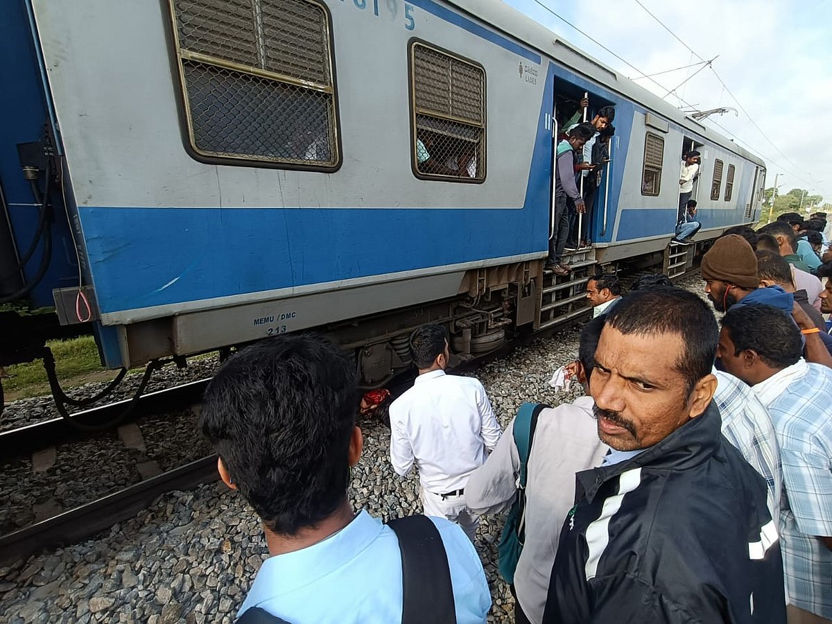 ಕೋಲಾರ: ರೈಲಿಗೆ ಸಿಲುಕಿ ಪ್ರೇಮಿಗಳು ಆತ್ಮಹತ್ಯೆ
