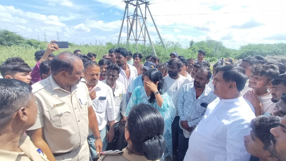 ತಾಳಿಕೋಟೆ: ಪತ್ತೆಯಾಗದ ಯುವಕ- ಕುಟುಂಬಸ್ಥರಿಗೆ ಸಾಂತ್ವಾನ