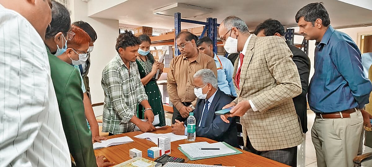 ಕಿದ್ವಾಯಿ ಸಿಬ್ಬಂದಿ ವಿರುದ್ಧ ಕ್ರಮಕ್ಕೆ ಲೋಕಾಯುಕ್ತ ನ್ಯಾಯಮೂರ್ತಿ ಸೂಚನೆ