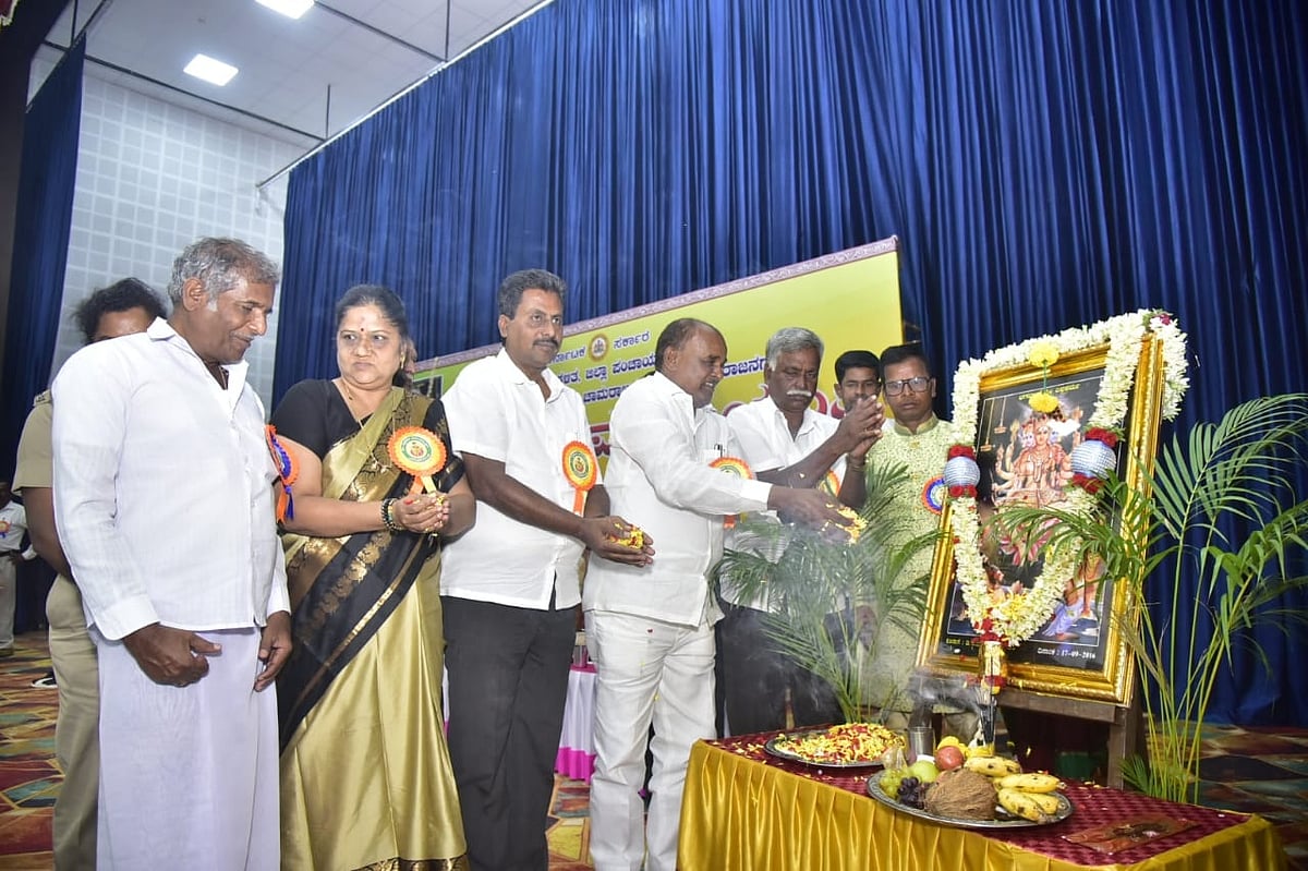 ಅದ್ಭುತ ಶಿಲ್ಪಕಲೆ ನಿರ್ಮಾತೃ: ಶಾಸಕ ಸಿ.ಪುಟ್ಟರಂಗಶೆಟ್ಟಿ