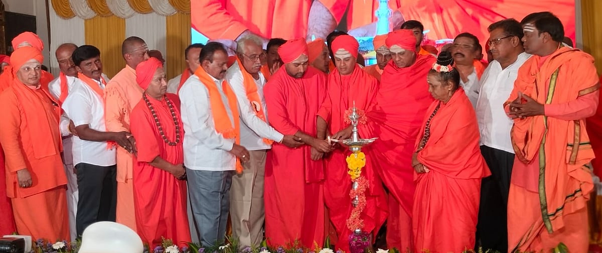 ಸಮಾಜದಲ್ಲಿ ಬಸವ ಪ್ರಜ್ಞೆ ಜಾಗೃತಿಯಾಗಲಿ: ಶಿವಸಿದ್ದೇಶ್ವರ ಸ್ವಾಮೀಜಿ