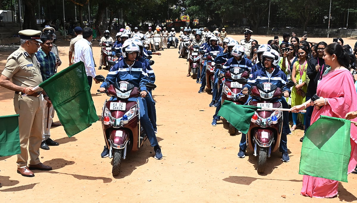 Bengaluru: ‘ರಾಣಿ ಚನ್ನಮ್ಮ ಪಡೆ’ಗೆ ಚಾಲನೆ
