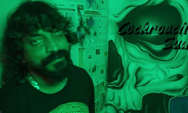 BBK12 |ಬಿಗ್‌ಬಾಸ್‌ ಮನೆಗೆ ಎಂಟ್ರಿ ಕೊಟ್ಟ ಮೊದಲ ಸ್ಪರ್ಧಿ: ಕಾಕ್ರೋಜ್ ಸುಧಿ ಯಾರು?