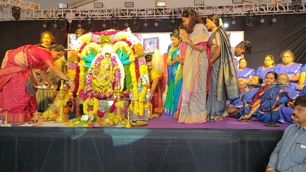 ಯಲಹಂಕ: ದಸರಾ ಉತ್ಸವ–ಸಾಂಸ್ಕೃತಿಕ ಕಾರ್ಯಕ್ರಮಕ್ಕೆ ಚಾಲನೆ