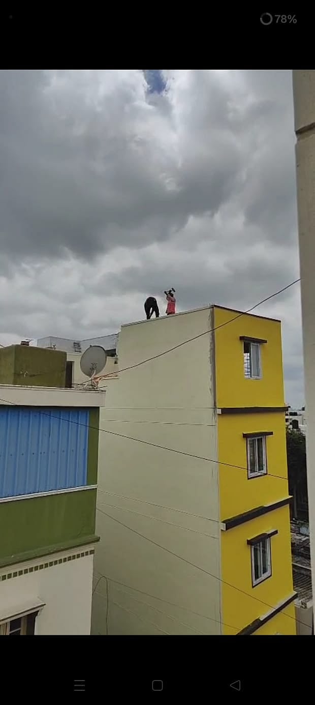 ಬೆಂಗಳೂರು | ವಾಲಿದ ಐದು ಅಂತಸ್ತಿನ ಕಟ್ಟಡ; ತೆರವು ಆರಂಭ
