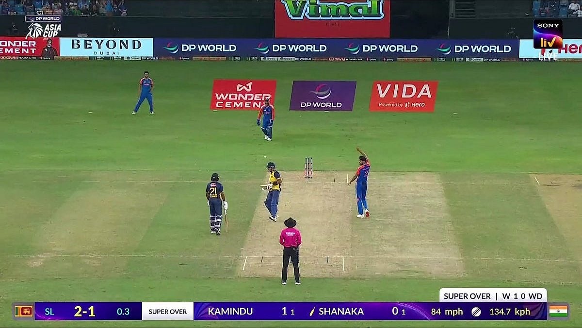 ಸೂಪರ್ ಓವರ್‌ನಲ್ಲಿ ಹೈಡ್ರಾಮಾ: ಶನಕ ಔಟ್ ಆದರೂ ಅಂಪೈರ್ ನಾಟೌಟ್ ಕೊಟ್ಟಿದ್ದೇಕೆ?