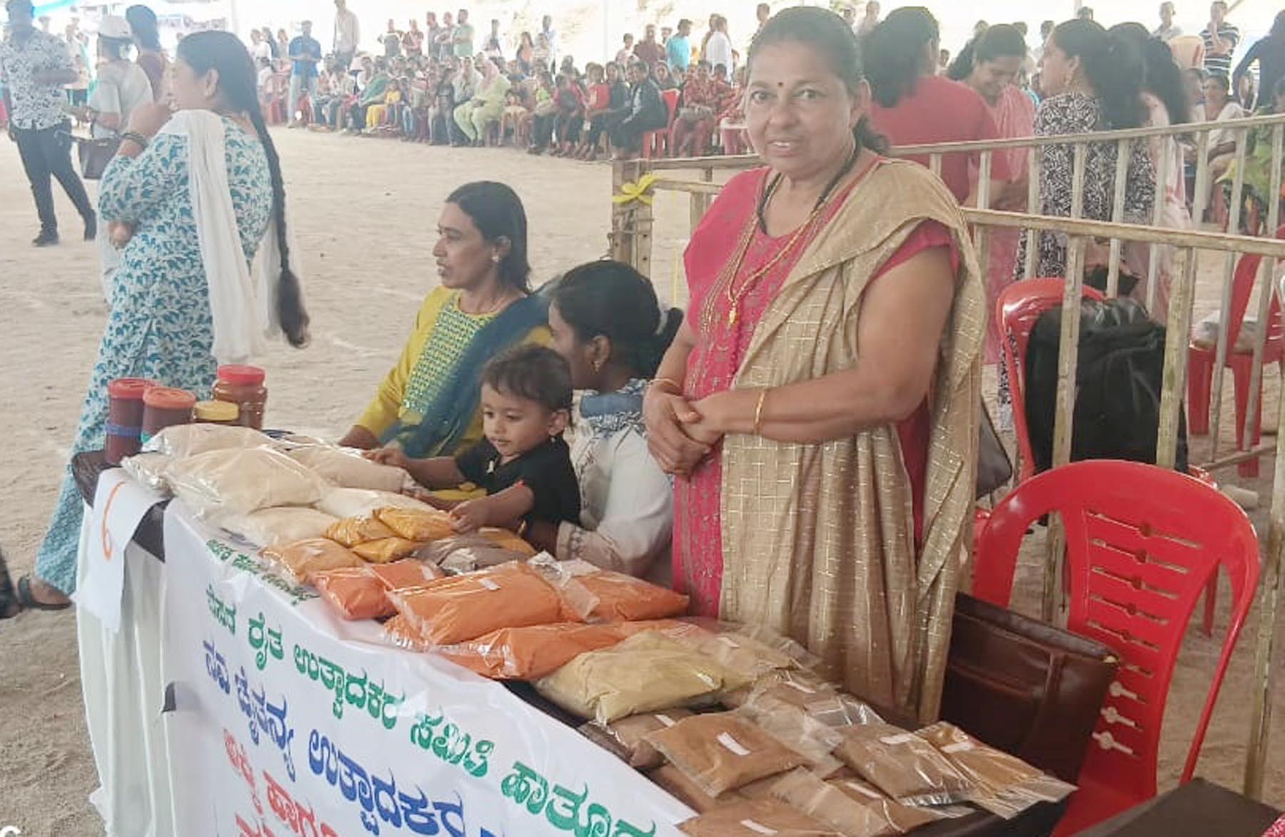 ಮಹಿಳೆಯರು ತಮ್ಮದೇ ಬ್ರಾಂಡ್ ಇಟ್ಟು ವ್ಯಾಪಾರ ಮಾಡಿದರು.