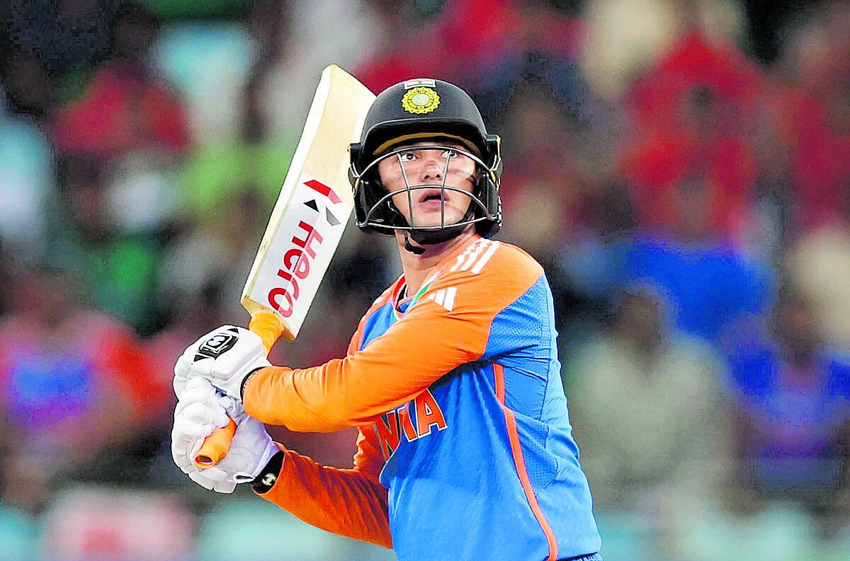 ಅಭಿಷೇಕ್ ಶರ್ಮಾ ಅಬ್ಬರ: 16 ಸಿಕ್ಸರ್, 12 ಬಾಲ್ ಫಿಫ್ಟಿ, 32 ಎಸೆತಗಳಲ್ಲಿ ಶತಕ