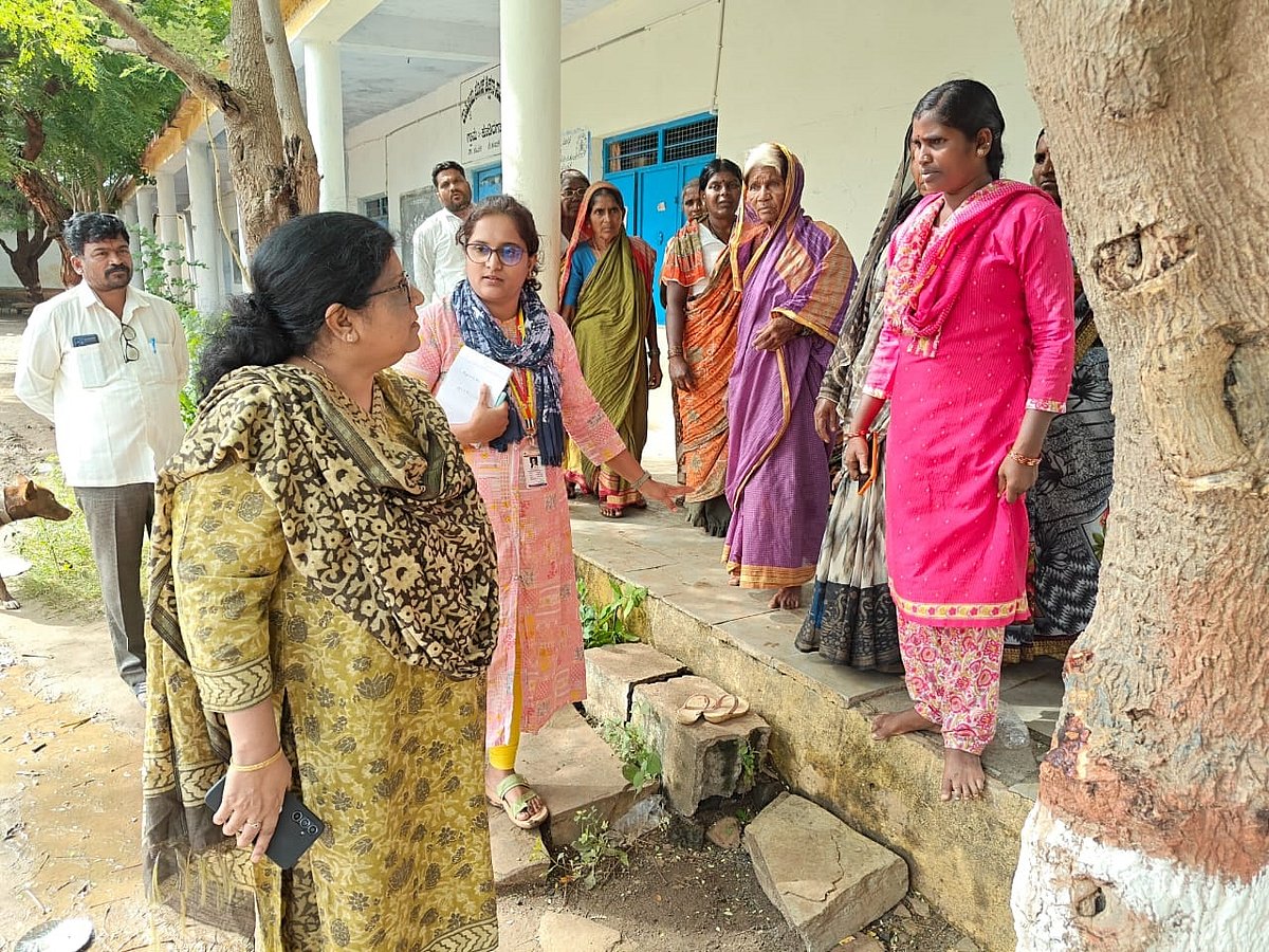 ಪ್ರವಾಹ ಪೀಡಿತ ಪ್ರದೇಶಗಳಿಗೆ ಆರ್‌ಸಿ, ಸಿಇಒ ಭೇಟಿ