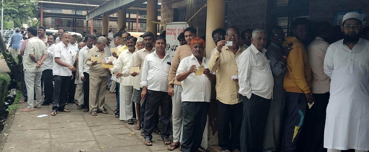 ಹುಕ್ಕೇರಿ | ಶೇ 67.54 ಮತದಾನ; ಫಲಿತಾಂಶಕ್ಕೆ ಕಾತರ