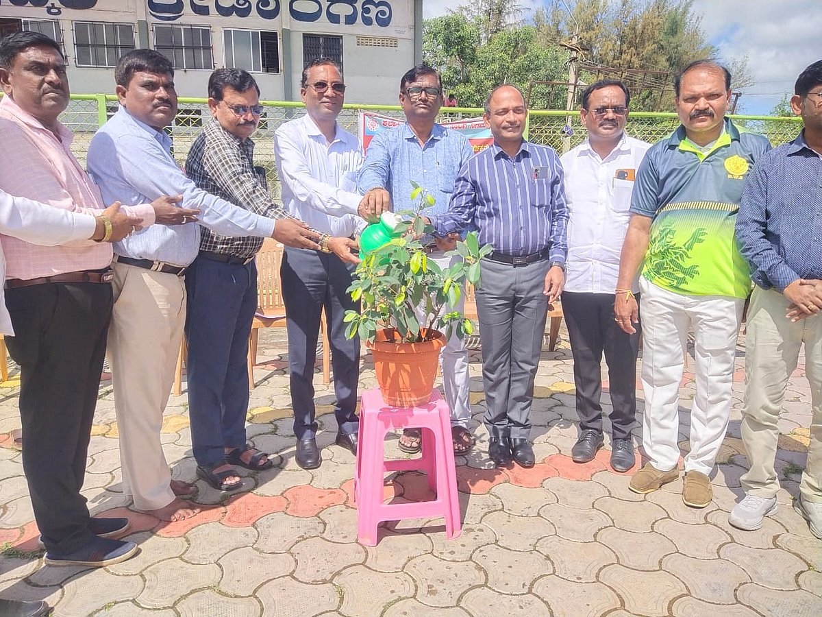 ವಿಜಯಪುರ | ದೈಹಿಕ-ಮಾನಸಿಕ ಸ್ಥಿರತೆ ಅಗತ್ಯ: ಸೋಮಲಿಂಗ ಗೆಣ್ಣೂರ