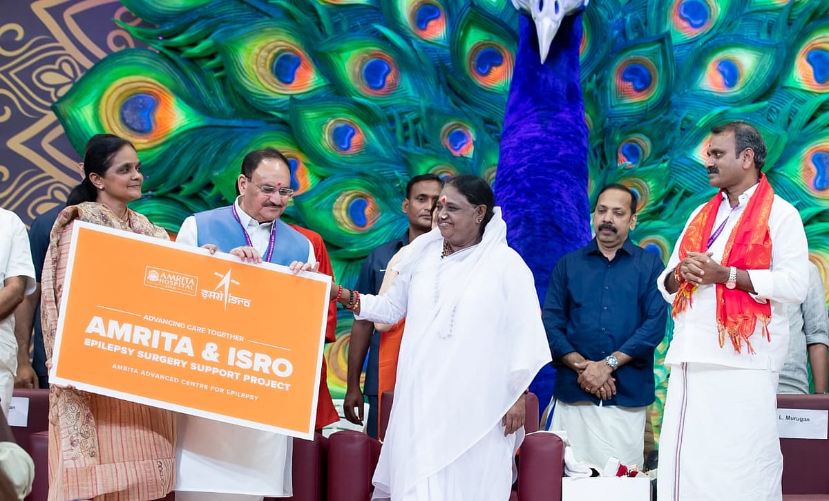 ಅಮೃತಾನಂದಮಯಿ ಸಾಧನೆ ಅನನ್ಯ: ಕೇಂದ್ರ ಸಚಿವ ನಡ್ಡಾ