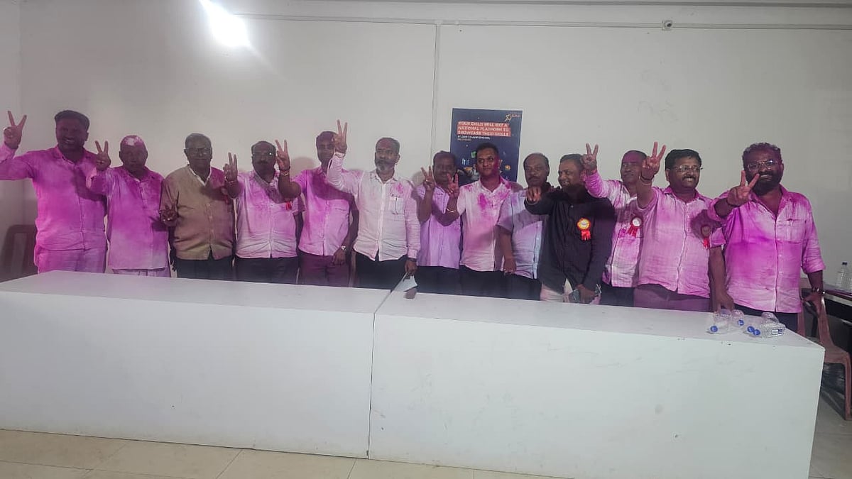 ಹುಕ್ಕೇರಿ ವಿದ್ಯುತ್‌ ಸಹಕಾರ ಸಂಘ: ಜಾರಕಿಹೊಳಿ, ಜೊಲ್ಲೆ ದೋಸ್ತಿಗೆ ತೀವ್ರ ಮುಖಭಂಗ