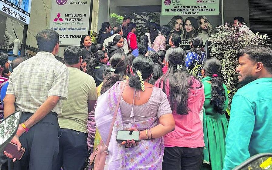 ನೀರೆಯರಿಗೆ ಸಿಗದ ರೇಷ್ಮೆ ಸೀರೆ