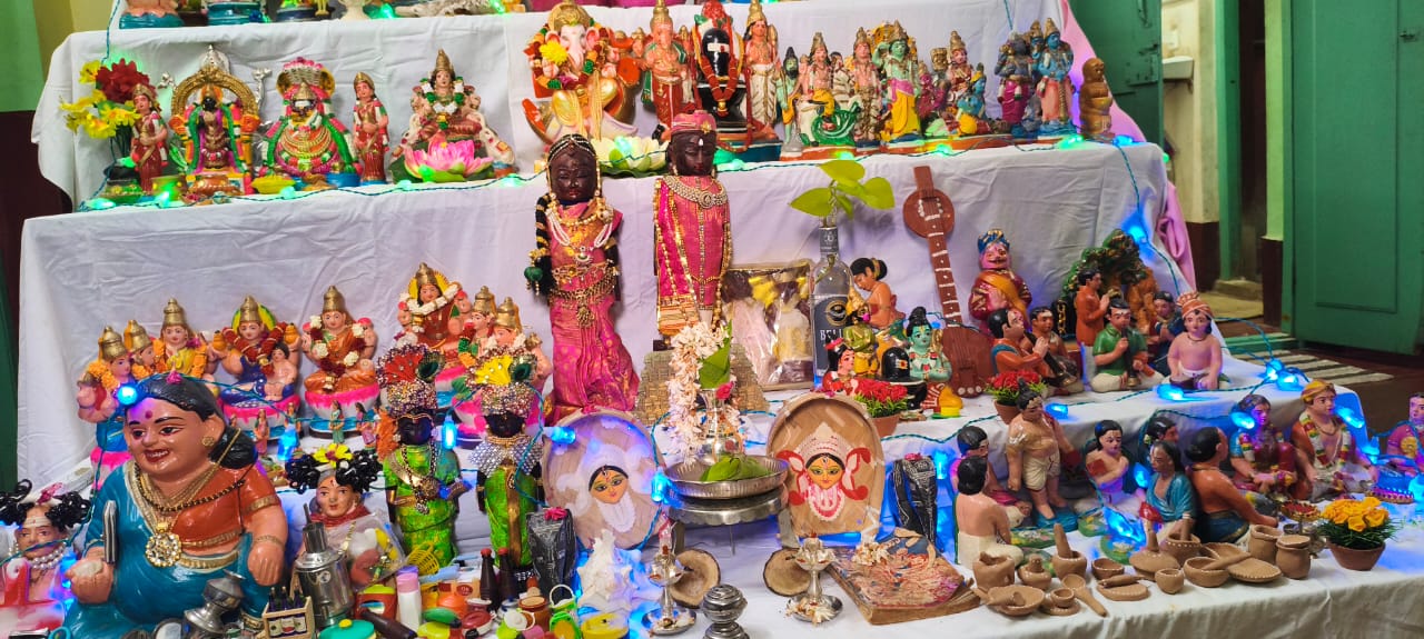 ಆನೇಕಲ್‌ನ ಮನೆಯೊಂದರಲ್ಲಿ ಗೊಂಬೆಗಳ ನೋಟ