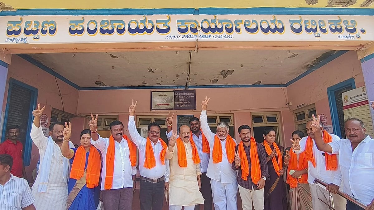 ರಟ್ಟೀಹಳ್ಳಿ ಪಟ್ಟಣ ಪಂಚಾಯಿತಿ: ಅಧ್ಯಕ್ಷರಾದ ‘ಕೈ’ ಸದಸ್ಯ; ಬಿಜೆಪಿ ಬೆಂಬಲ