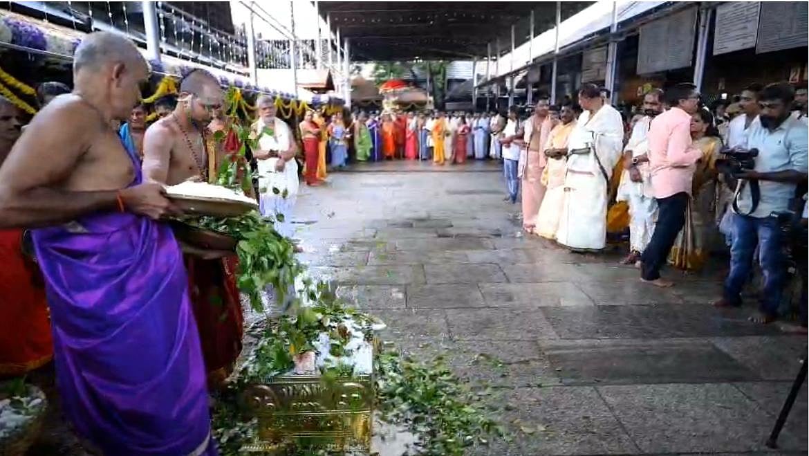 ಕೊಲ್ಲೂರು: ಮಹಾನವರಾತ್ರಿ ವಿಜೃಂಭಣೆಯ ರಥೋತ್ಸವ ಸಂಪನ್ನ
