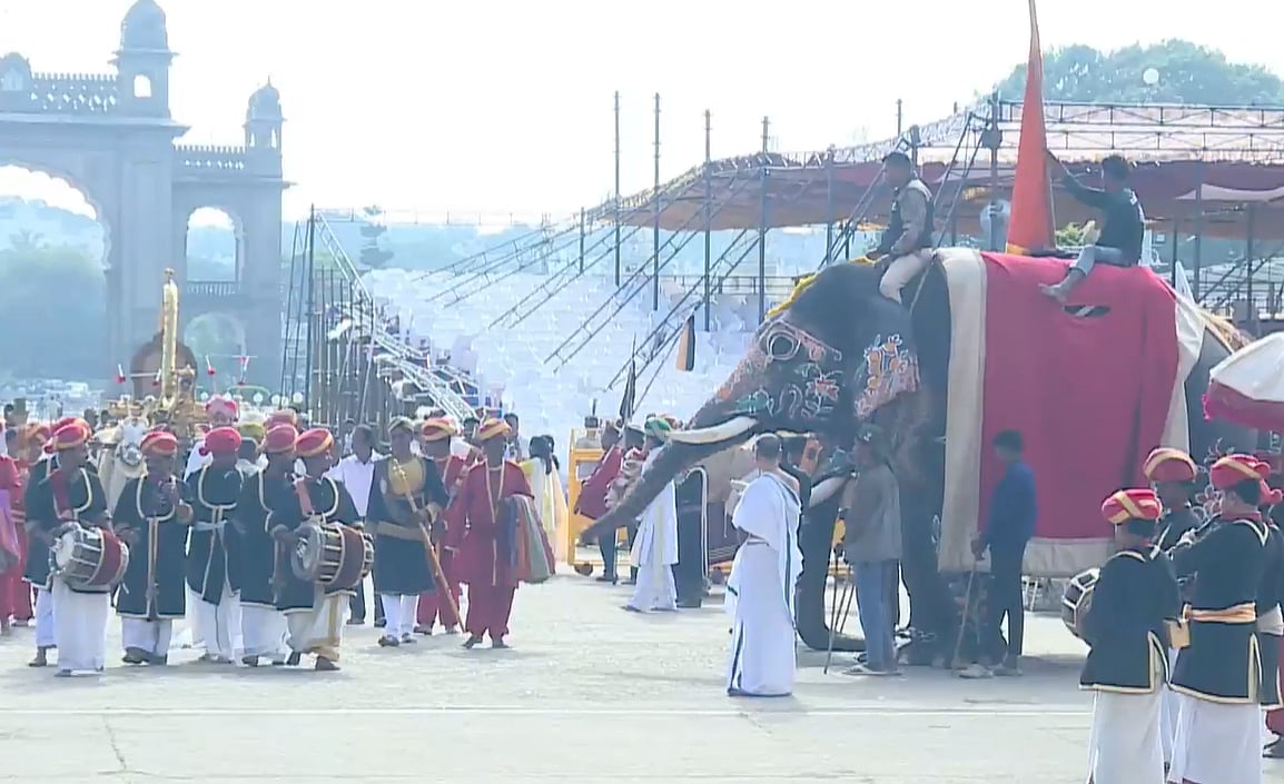 VIDEO | Mysuru Dasara: ಮೈಸೂರು ದಸರಾ ಆಯುಧ ಪೂಜೆ ಸಂಭ್ರಮ