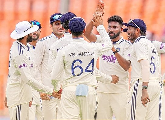 IND vs WI 1st Test: ಸಿರಾಜ್‌ಗೆ 4 ವಿಕೆಟ್; ವಿಂಡೀಸ್ 162ಕ್ಕೆ ಆಲೌಟ್