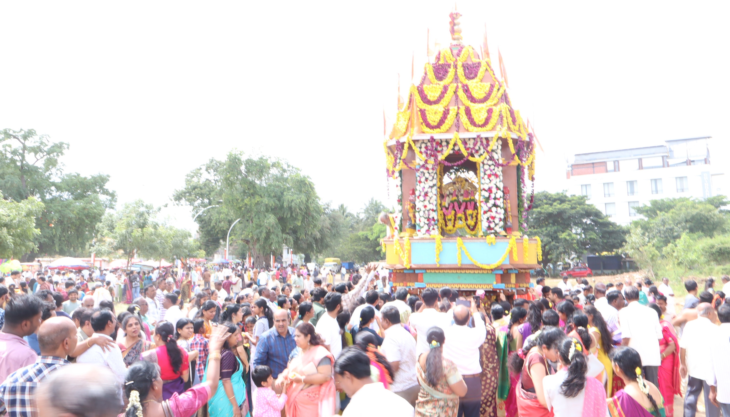 ಚಿತ್ರದುರ್ಗದ ಪ್ರಸನ್ನ ವೆಂಕಟರಮಣಸ್ವಾಮಿ ದೇವಸ್ಥಾನದ ಆವರಣದಲ್ಲಿ ವೆಂಕಟೇಶ್ವರಸ್ವಾಮಿ ಬ್ರಹ್ಮರಥೋತ್ಸವ ವೈಭವದಿಂದ ನಡೆಯಿತು