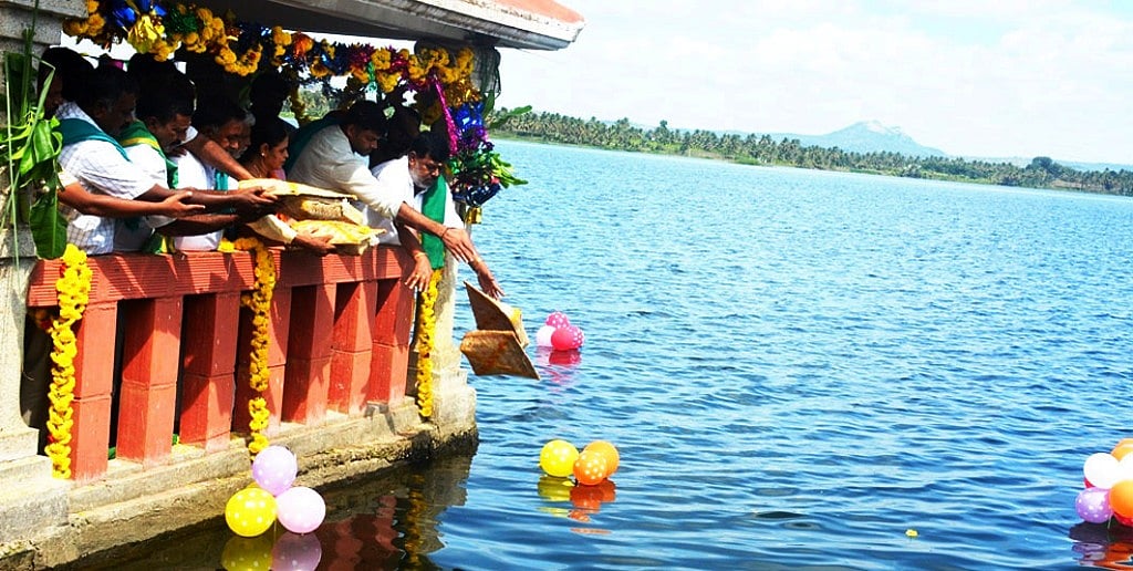 ಪಾಂಡವಪುರ: ತೊಣ್ಣೂರು ಕೆರೆಗೆ ಬಾಗಿನ ಅರ್ಪಣೆ