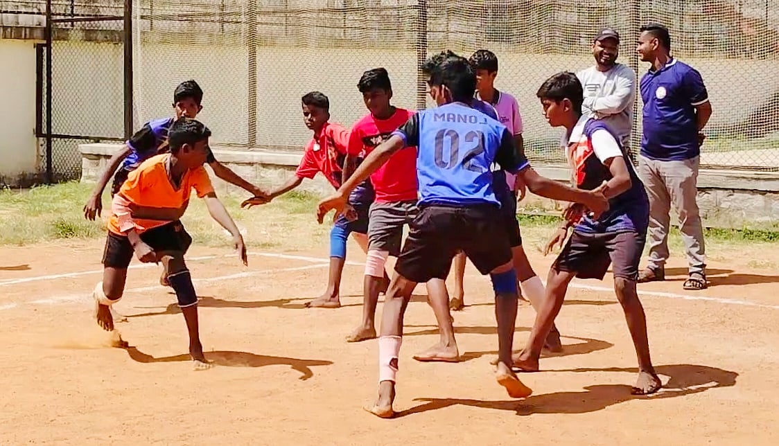 ಚಿಂತಾಮಣಿ | ಜಿಲ್ಲಾ ಮಟ್ಟದ ಕಬಡ್ಡಿ, ಥ್ರೋ ಬಾಲ್ ಕ್ರೀಡಾಕೂಟ