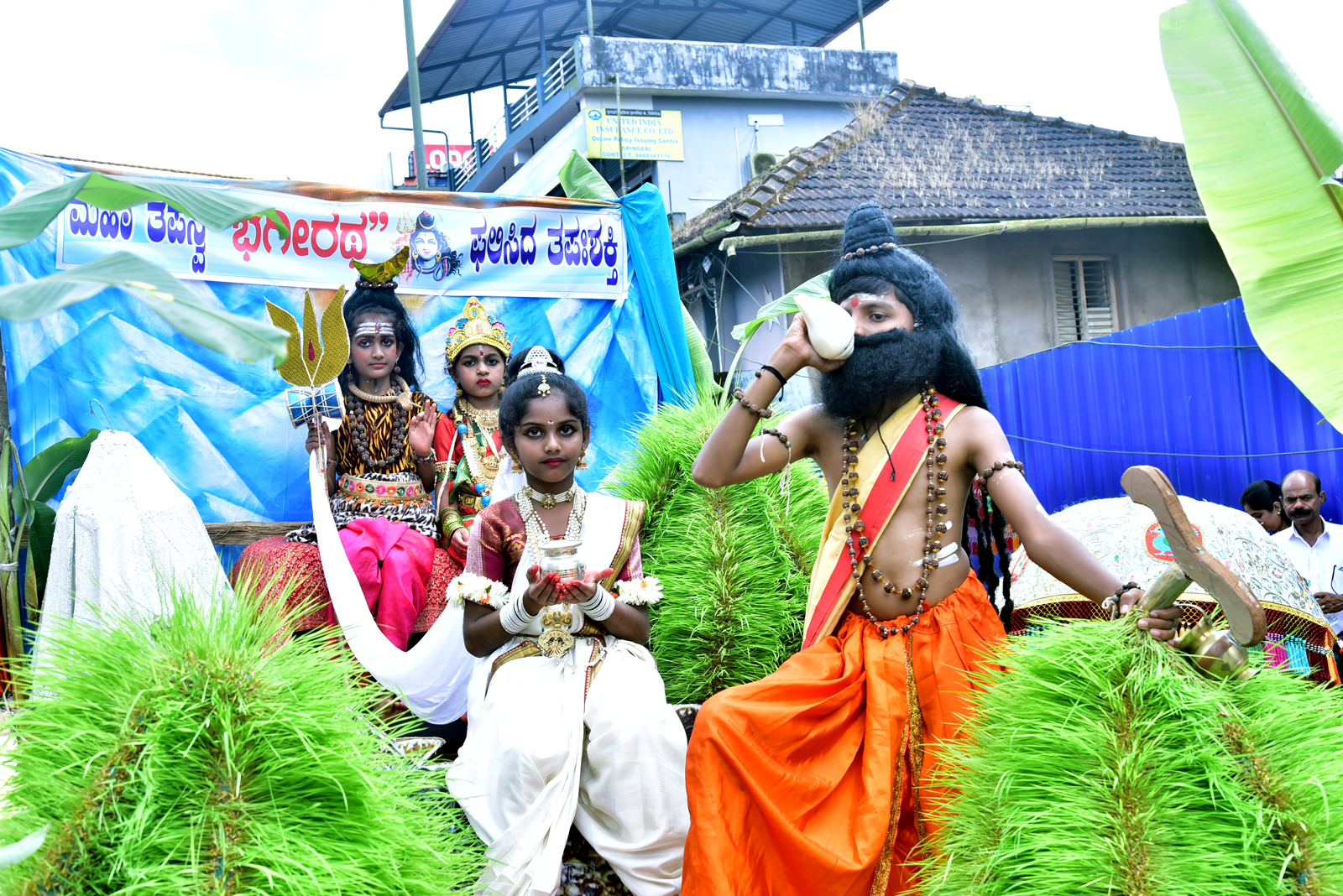 ಅಡ್ಡಪಲ್ಲಕ್ಕಿ ಉತ್ಸವ ಮತ್ತು ಶಾರದಾ ದೇವಿಯ ಮಹಾರಥೋತ್ಸವದಲ್ಲಿ ಮೆರುಗು ತಂದ ಸ್ತಬ್ದ ಚಿತ್ರ